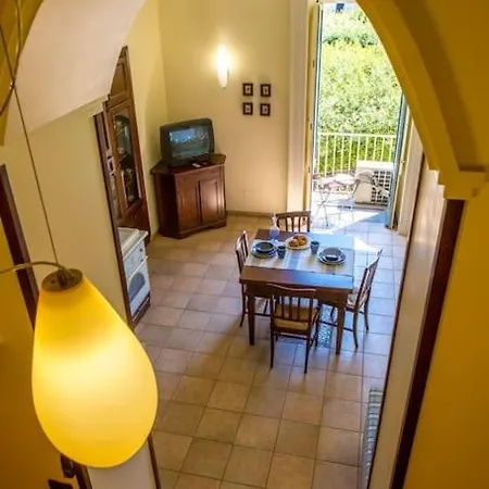 Flat Rosanna * סורנטו