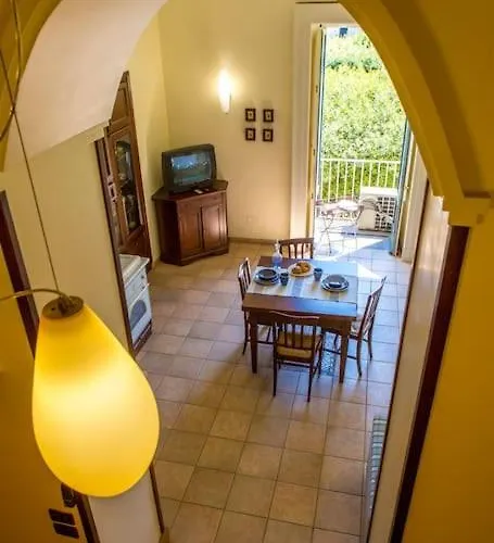 Flat Rosanna * Sorrento